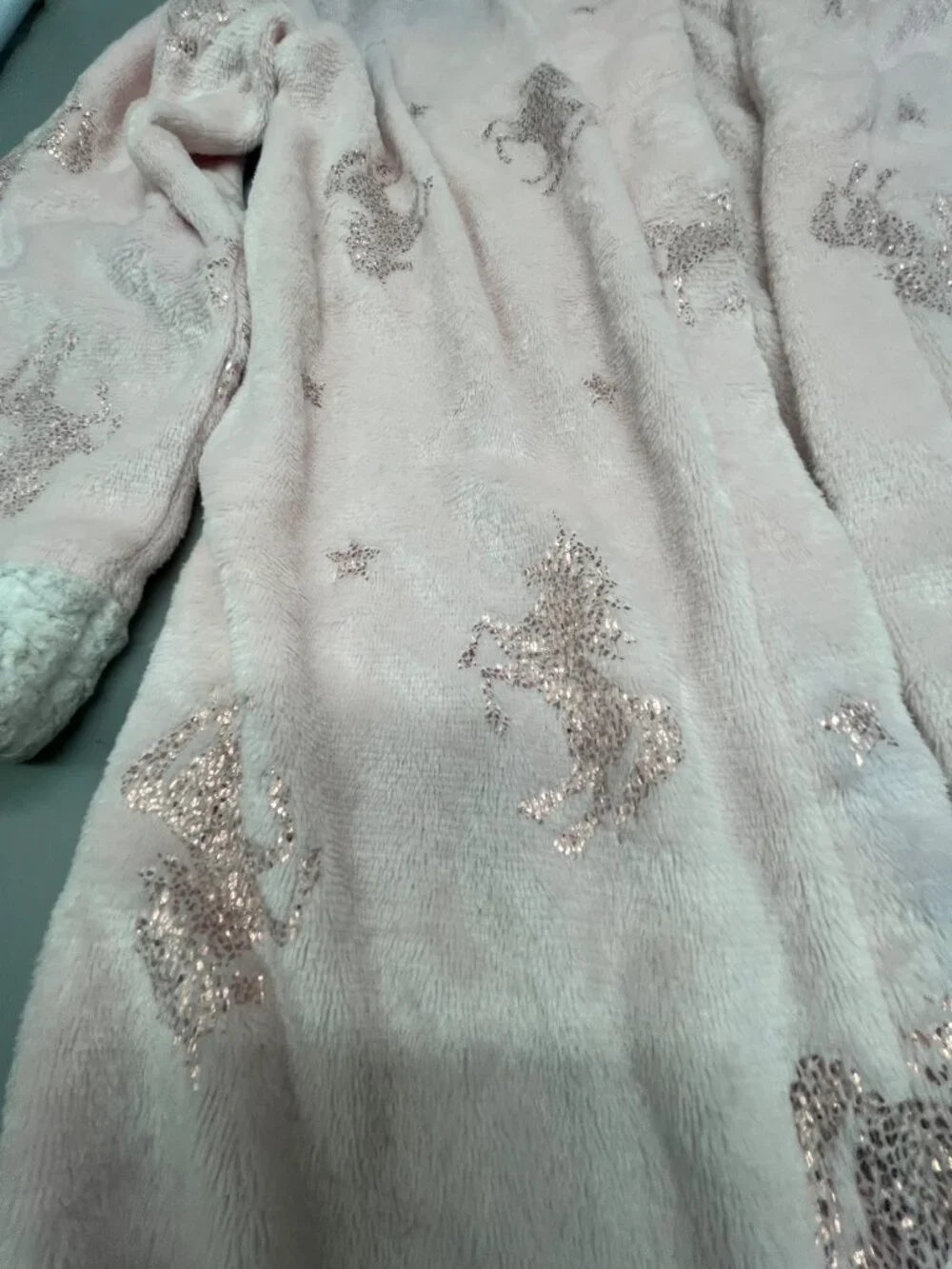 Kensie girl bathrobe unicorn pink hooded polyester kids size medium 10/12 READ